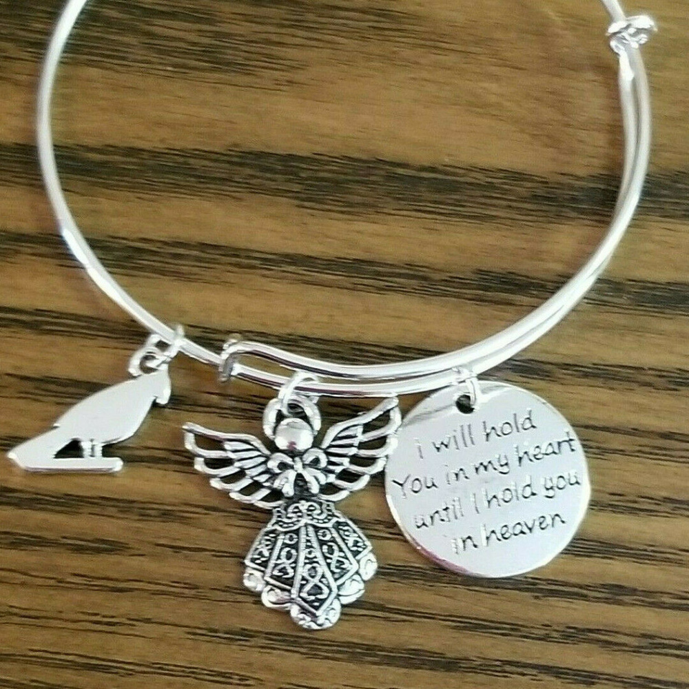 Menorial Bracelet CARDINAL IN MEMORY Sympathy Bracelet Remembrance Gift for her